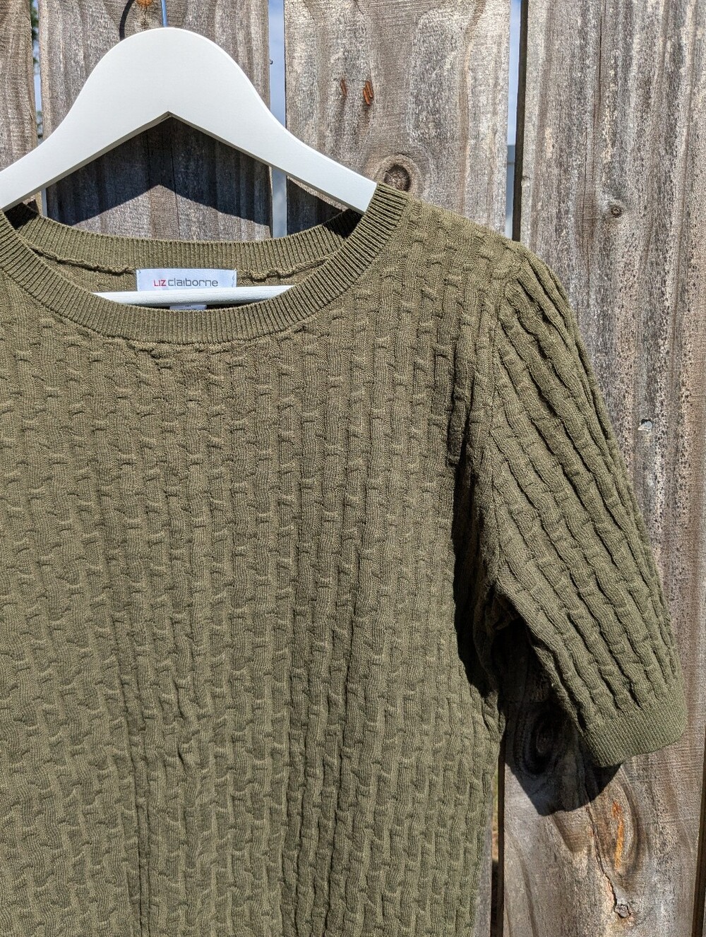 Liz Claiborne SS Crew Neck Green Sweater Sz Medium Cotton/Acrylic Blend - Picture 2 of 10